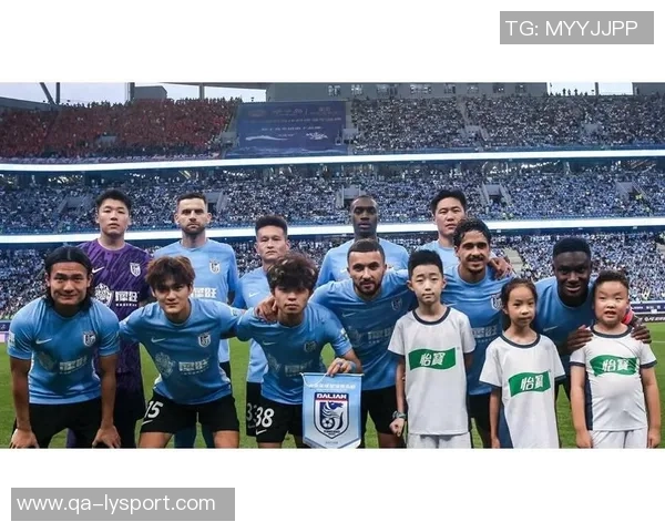 大连英博主场落后青岛西海岸阿齐兹精彩进球助队领先